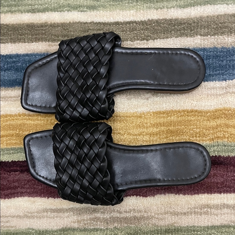 Black Braided Women's Slide Sandals